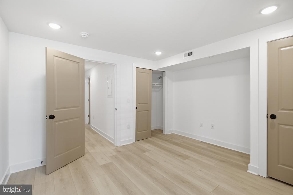 2237 N 16TH STREET Unit: 1