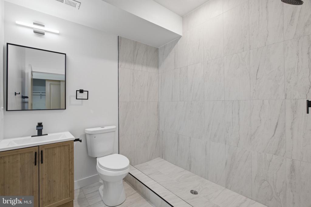 2237 N 16TH STREET Unit: 2