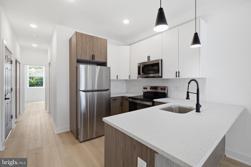 2237 N 16TH STREET Unit: 2
