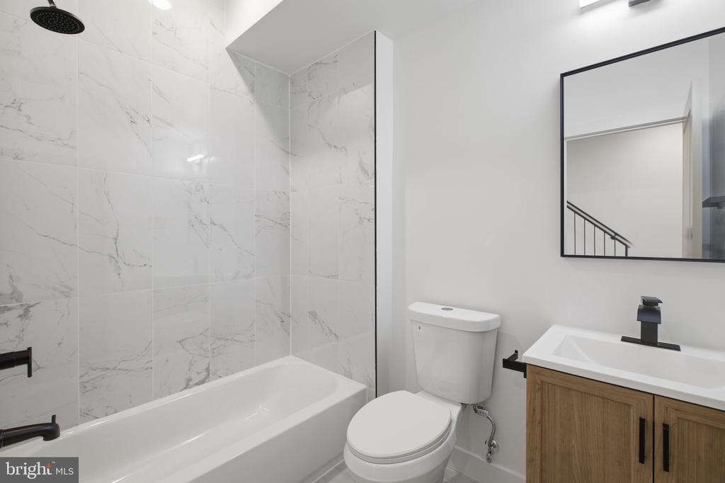 2237 N 16TH STREET Unit: 2