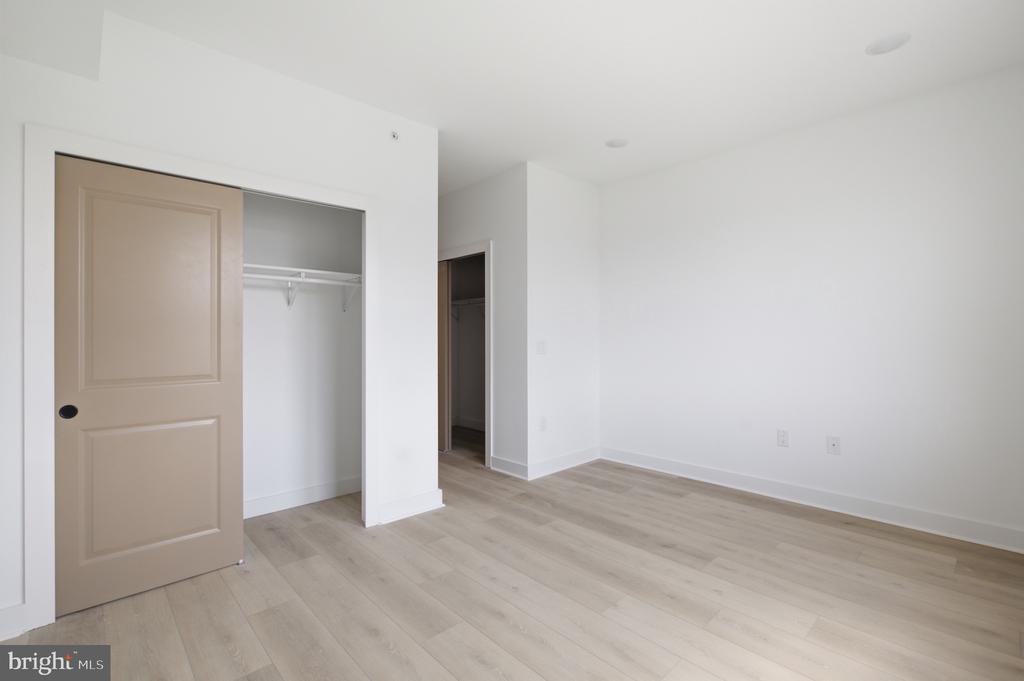 2237 N 16TH STREET Unit: 2
