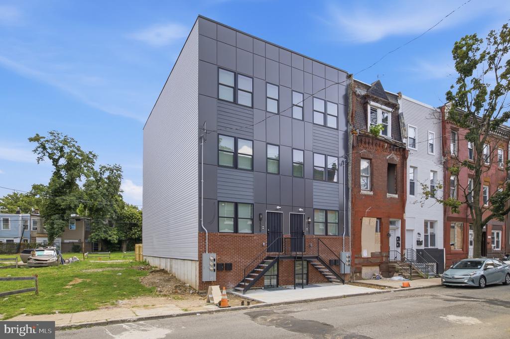 2237 N 16TH STREET Unit: 2