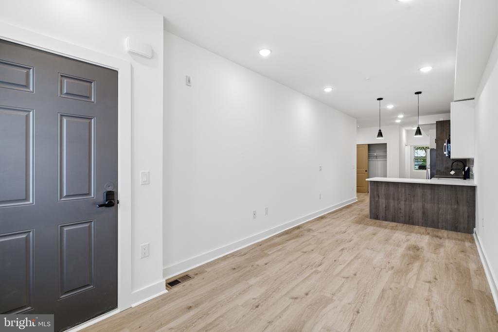 4312 PENNSGROVE STREET Unit: 1
