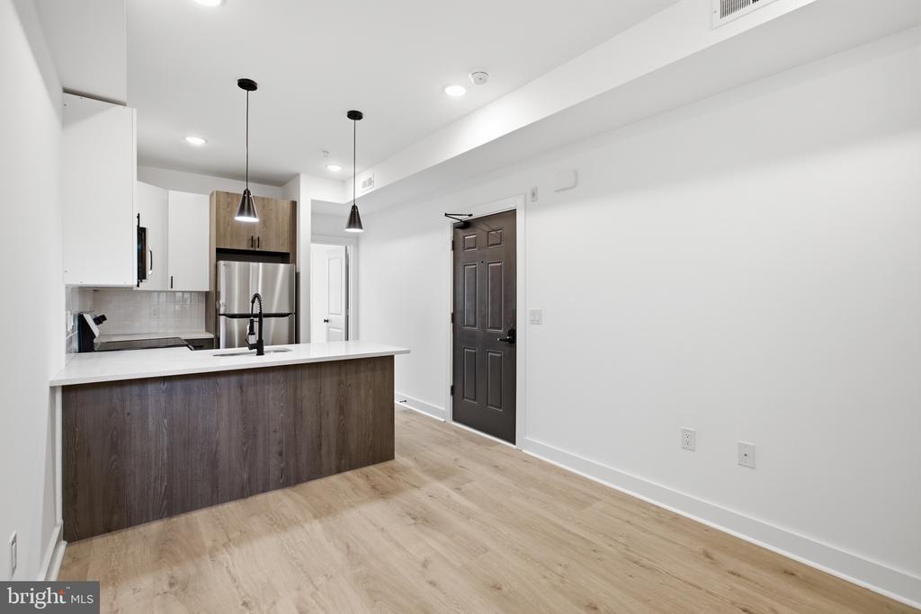 4312 PENNSGROVE STREET Unit: 2