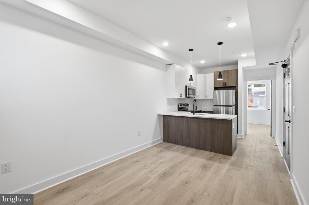 4312 PENNSGROVE STREET Unit: 2