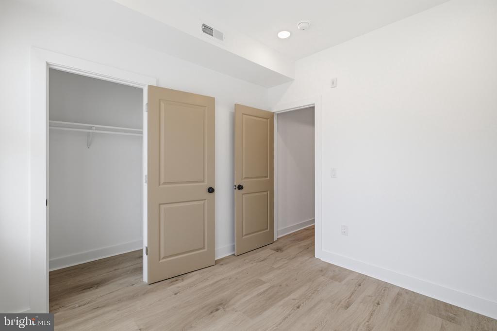 4312 PENNSGROVE STREET Unit: 2