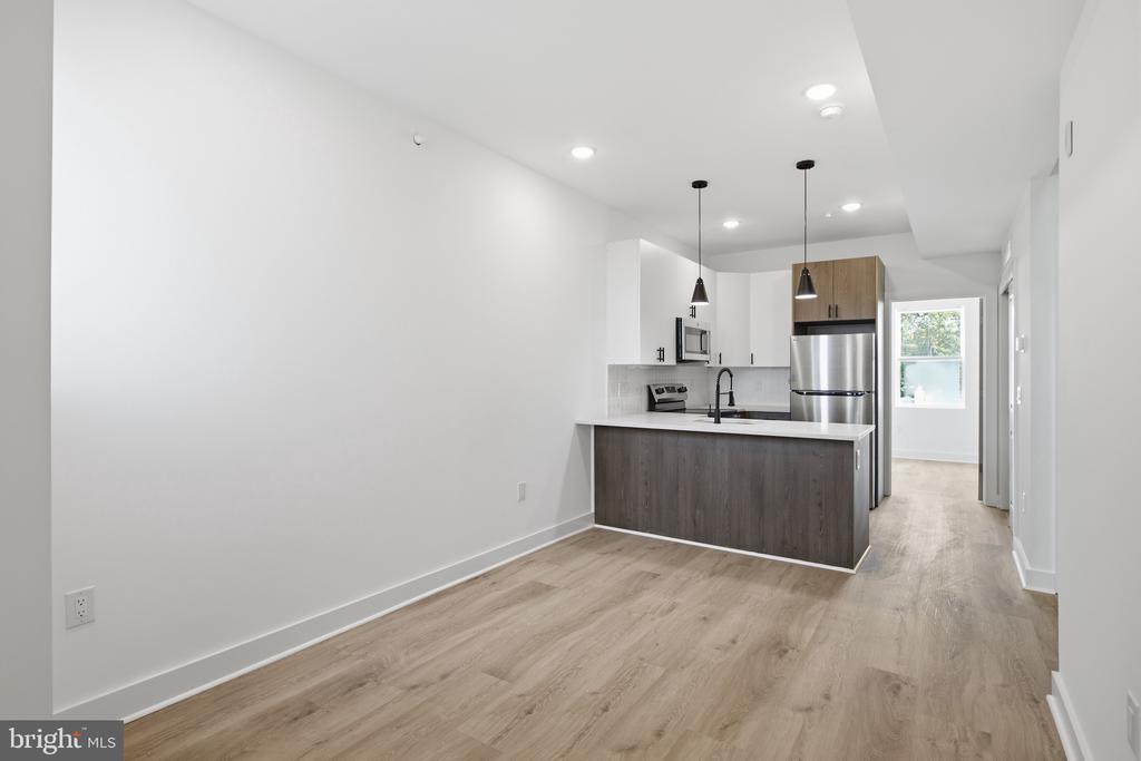 4312 PENNSGROVE STREET Unit: 3