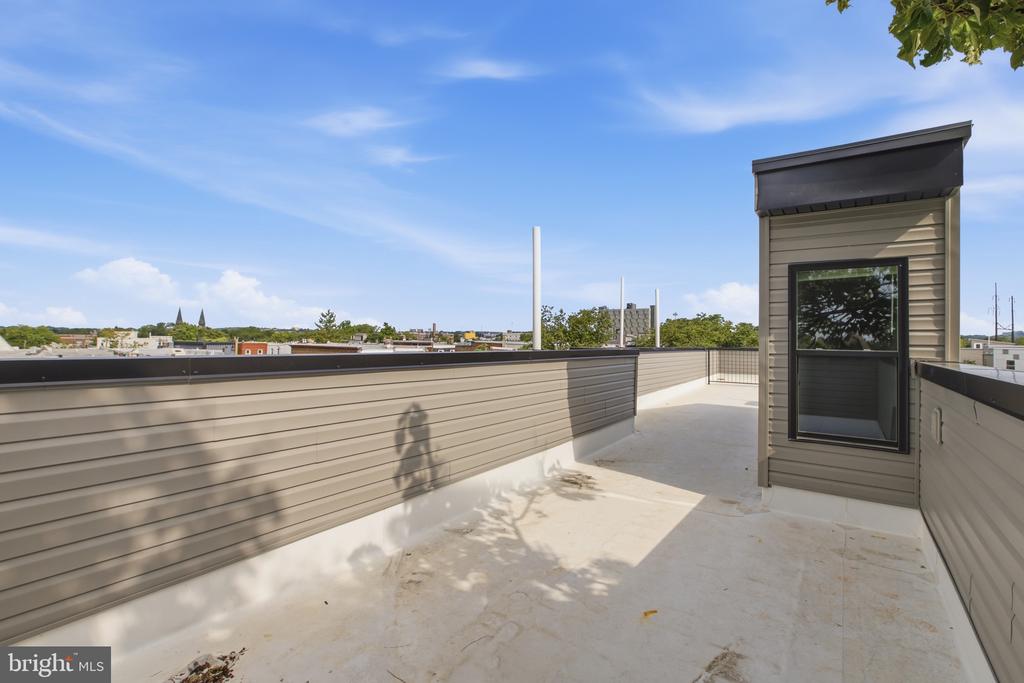 4312 PENNSGROVE STREET Unit: 3
