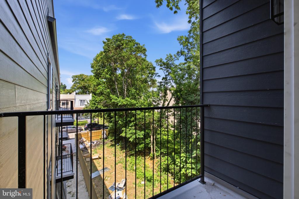 613 N BROOKLYN STREET Unit: 12