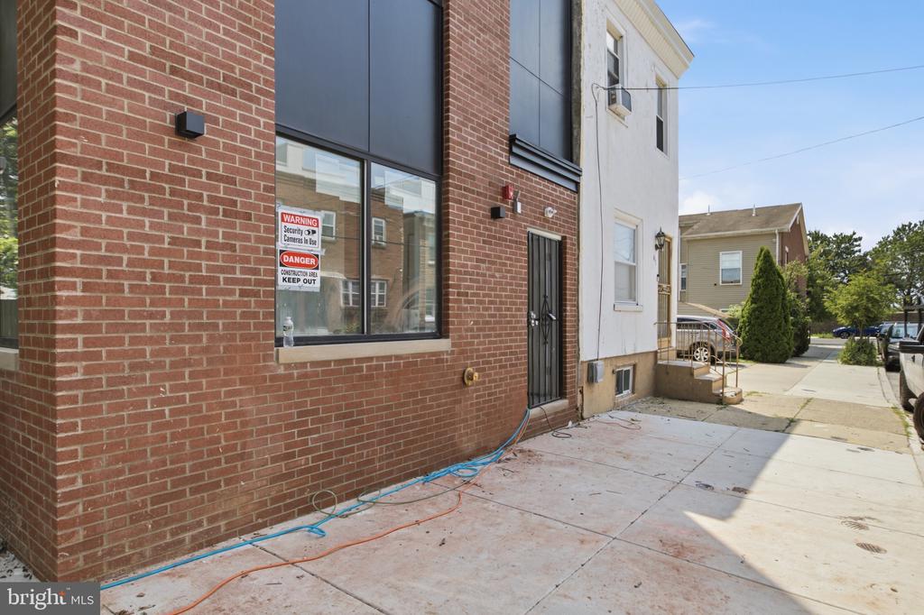 613 N BROOKLYN STREET Unit: 13