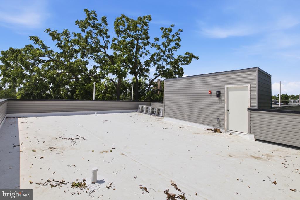 613 N BROOKLYN STREET Unit: 13