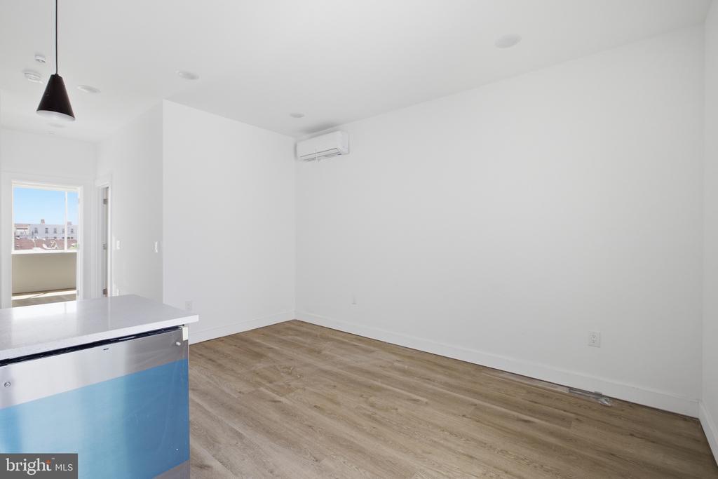 613 N BROOKLYN STREET Unit: 13