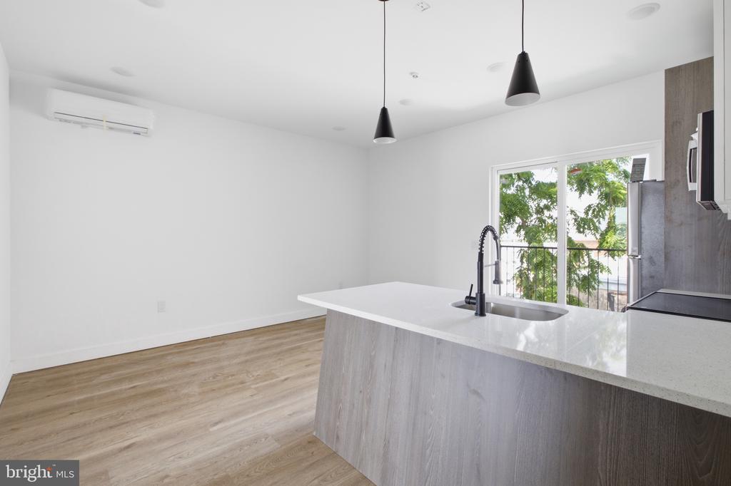 613 N BROOKLYN STREET Unit: 13