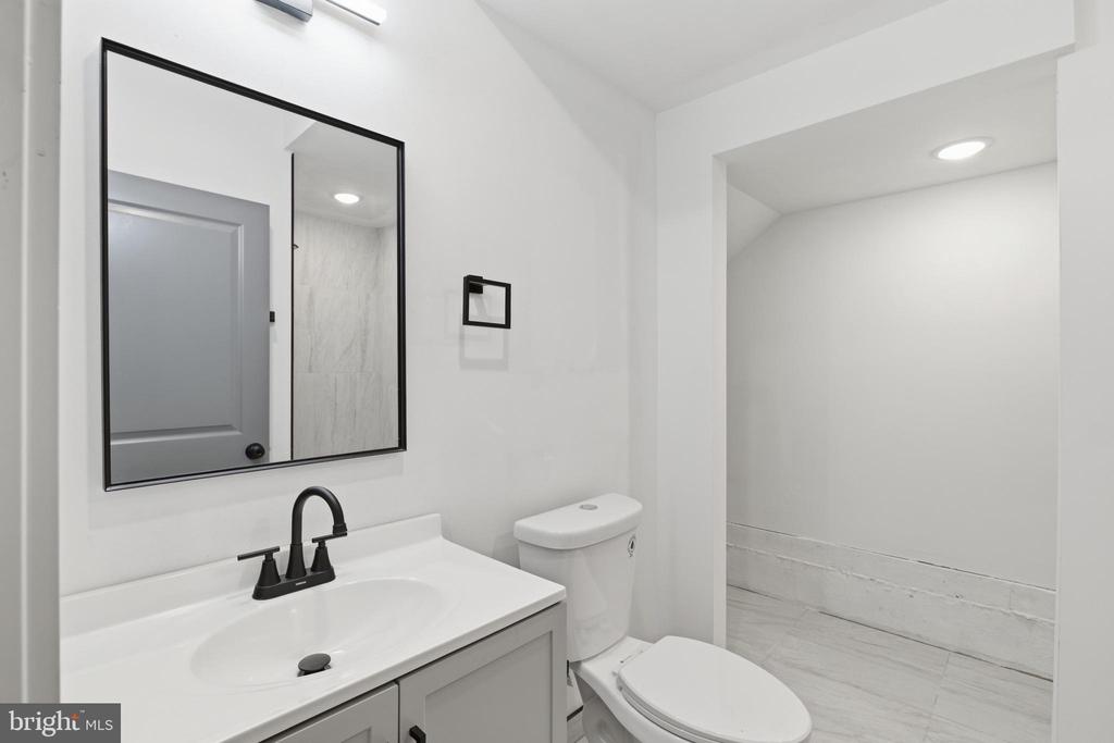 630 W CUMBERLAND STREET Unit: 1