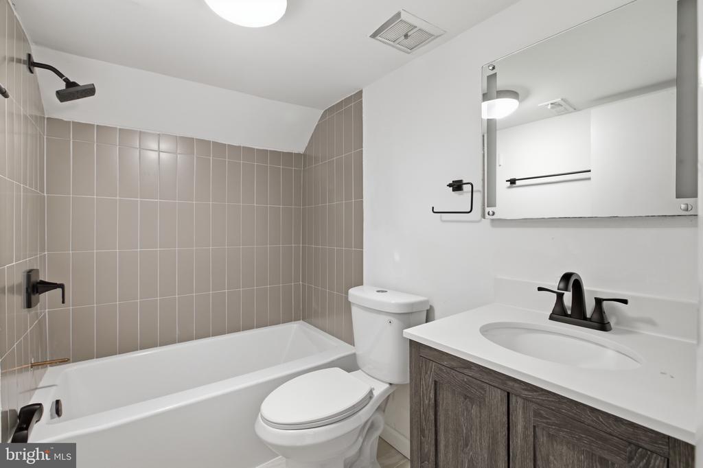 747 S 2ND STREET Unit: PH