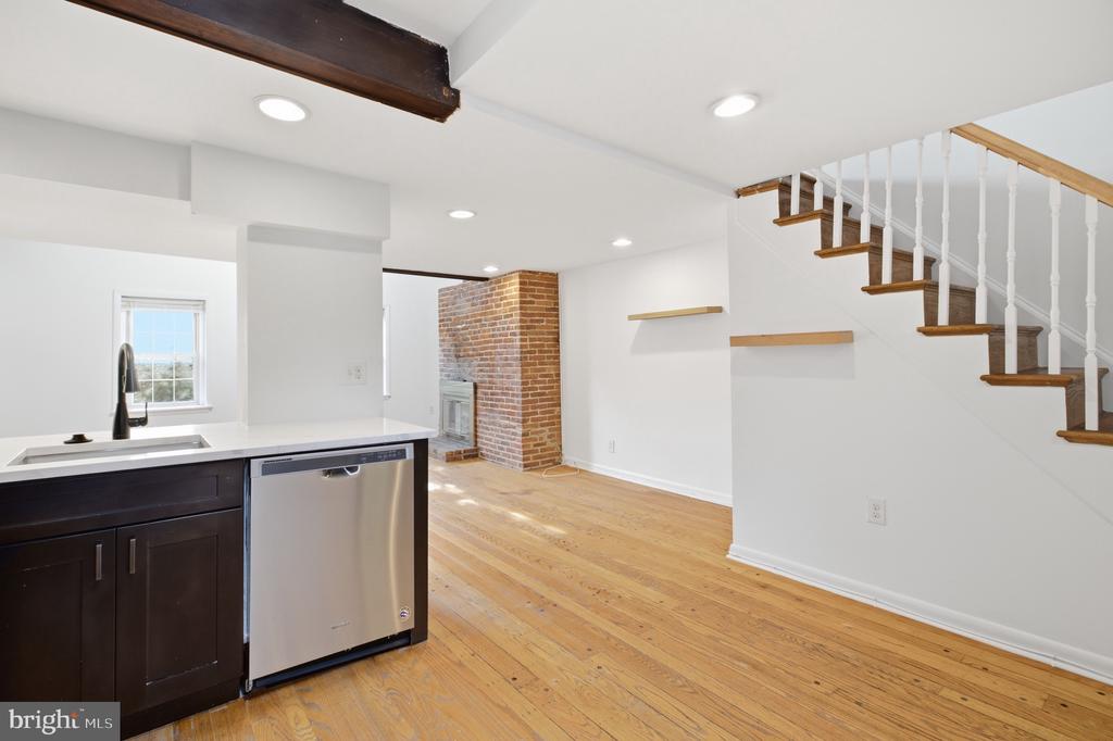 747 S 2ND STREET Unit: PH