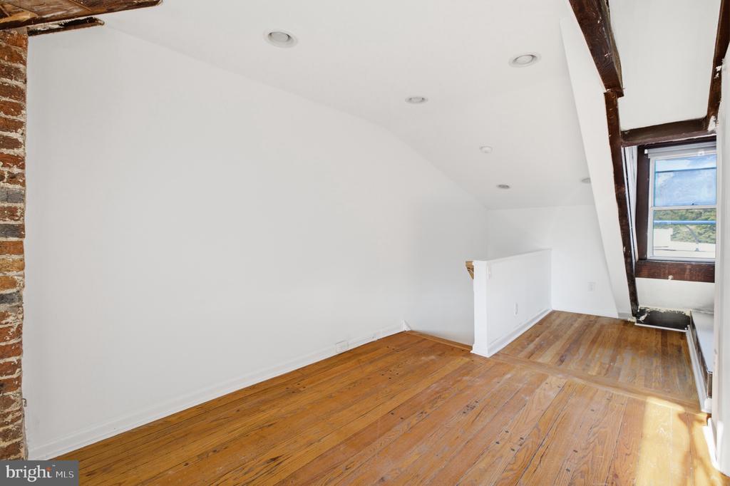 747 S 2ND STREET Unit: PH