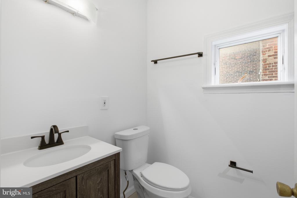 747 S 2ND STREET Unit: 2