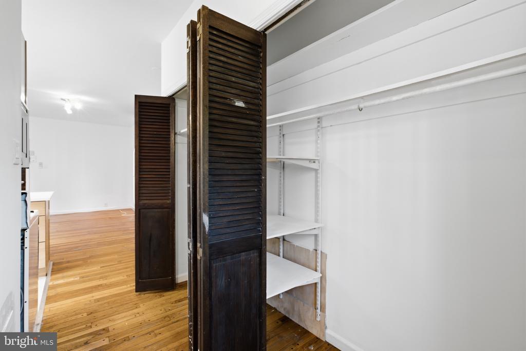 747 S 2ND STREET Unit: 2