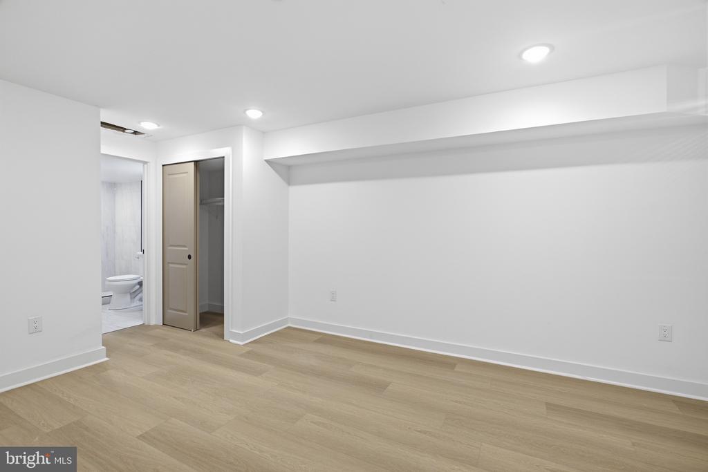3929 FAIRMOUNT AVENUE Unit: 1