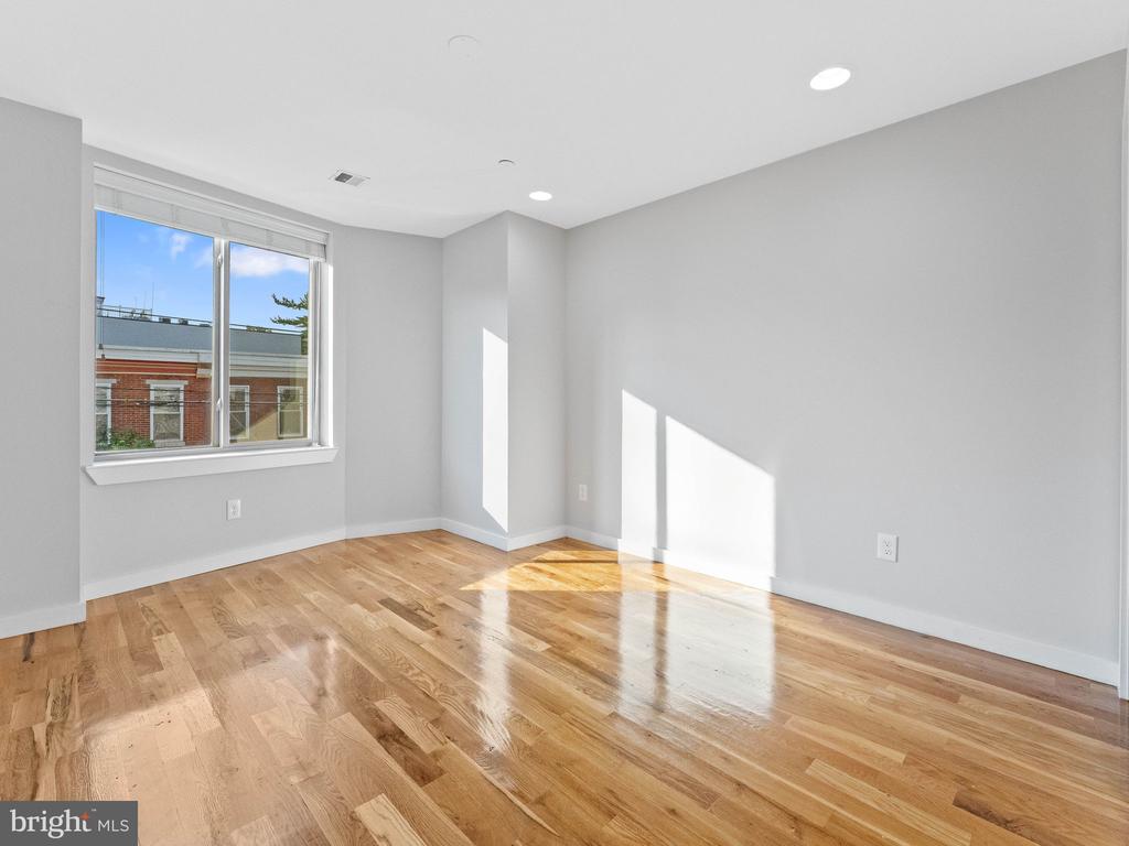 2225 CORAL STREET