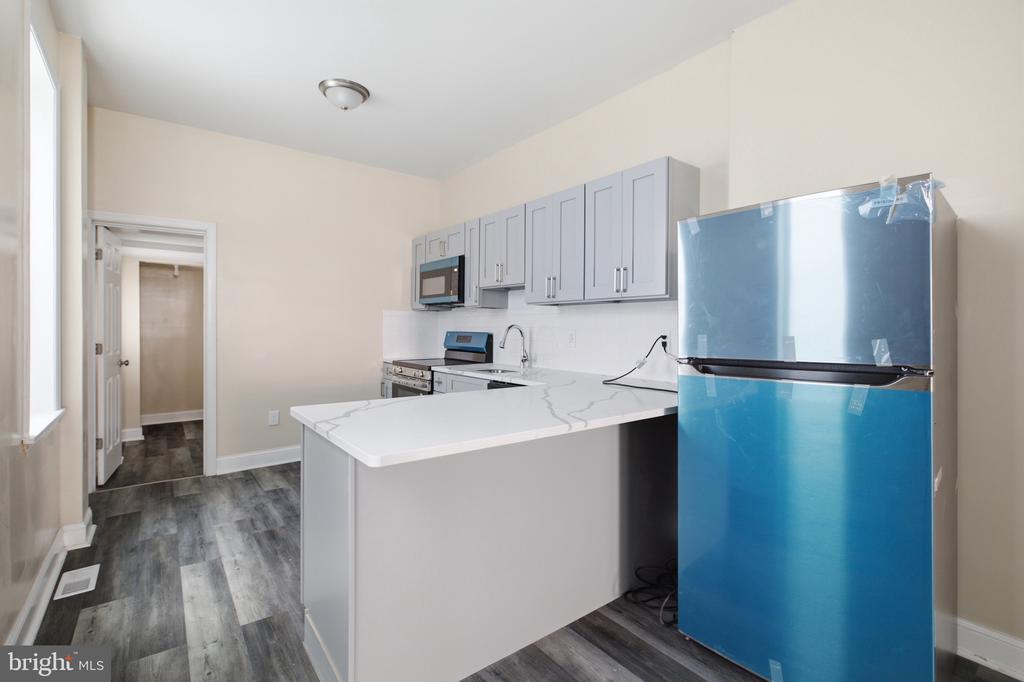 632 W CUMBERLAND STREET Unit: 1