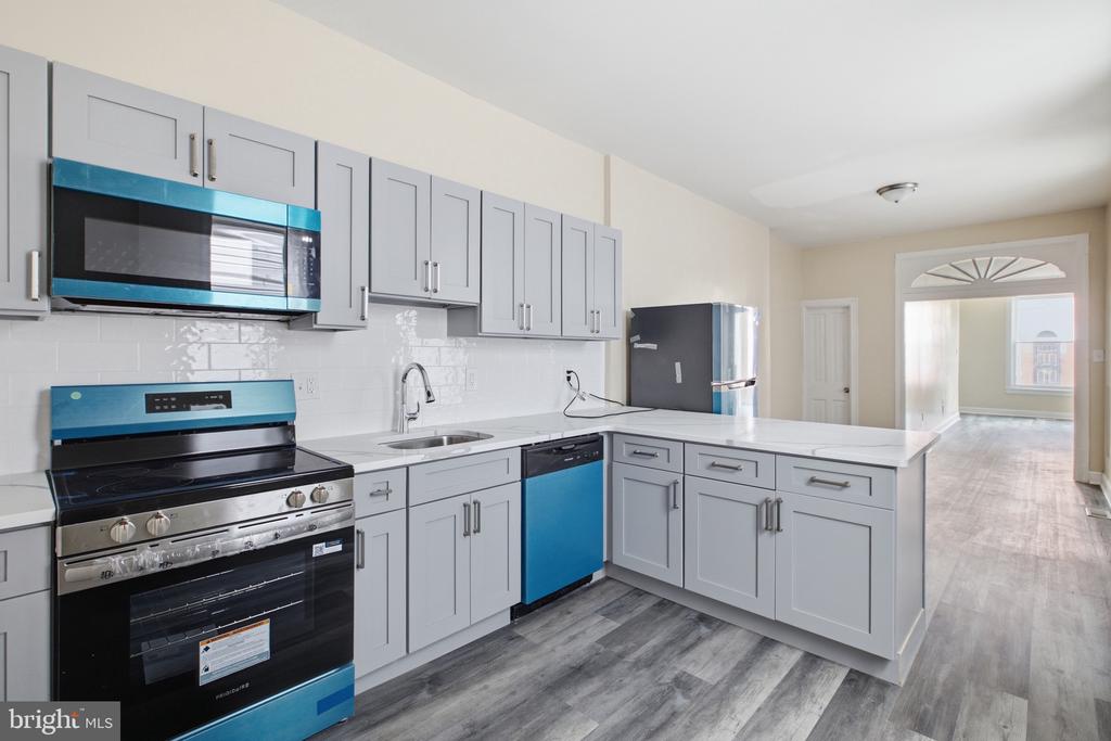 632 W CUMBERLAND STREET Unit: 1