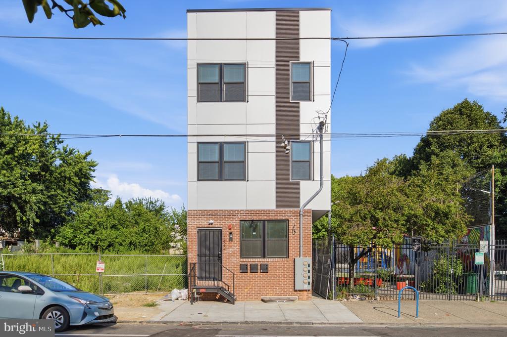2322 N 5TH STREET Unit: A