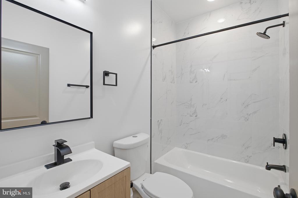 2322 N 5TH STREET Unit: A