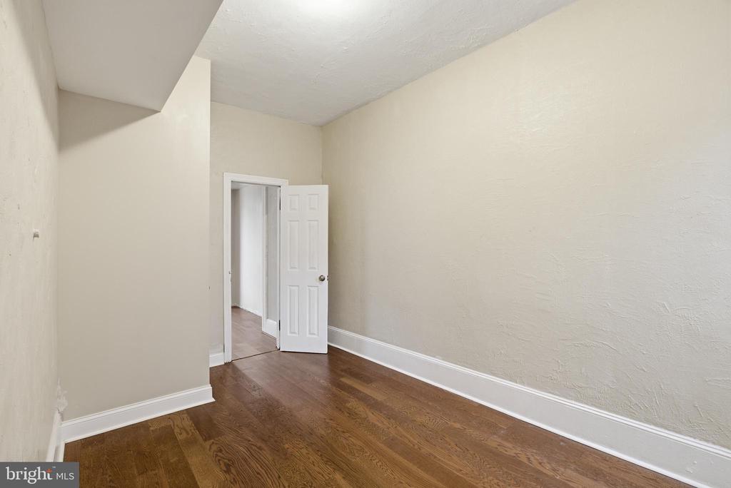 632 W CUMBERLAND STREET Unit: 2