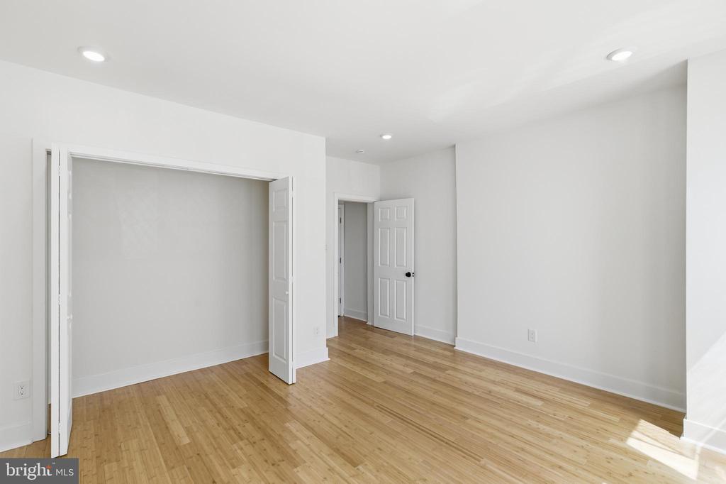 5939 DREXEL ROAD Unit: CARRIAGE