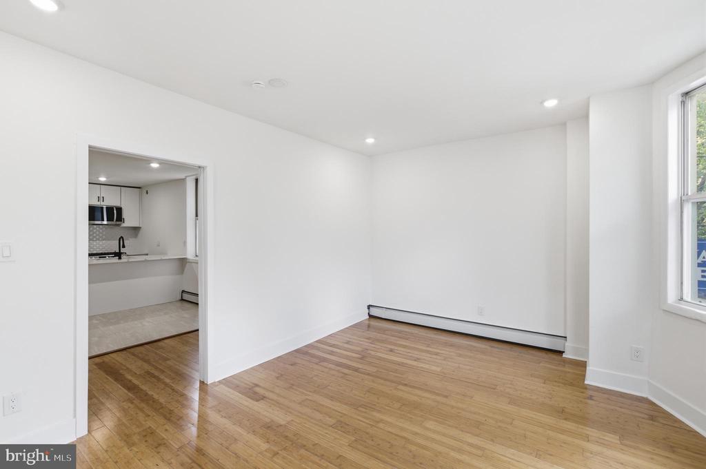 5939 DREXEL ROAD Unit: CARRIAGE