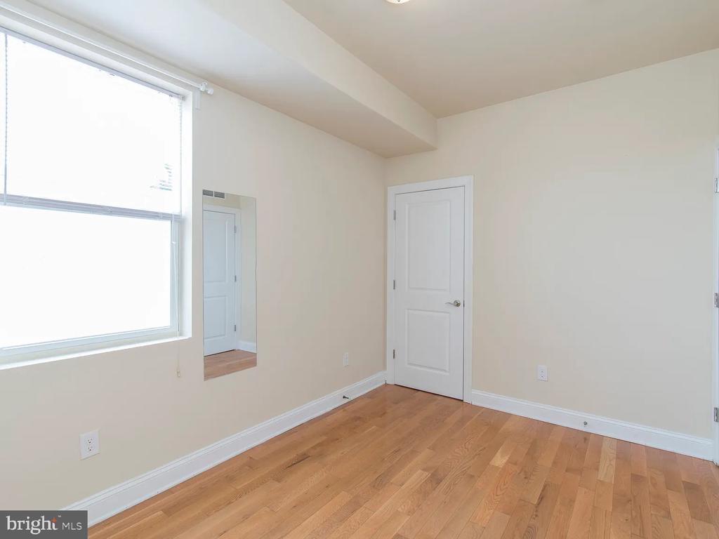 1929 N GRATZ STREET Unit: 2