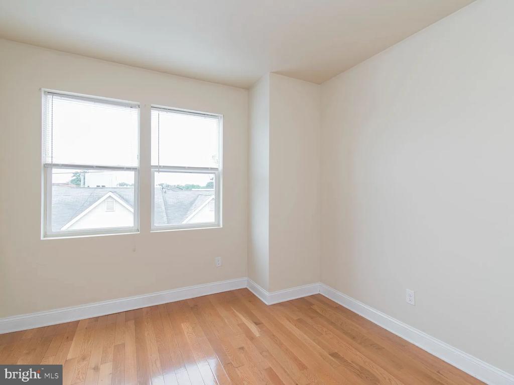1929 N GRATZ STREET Unit: 2
