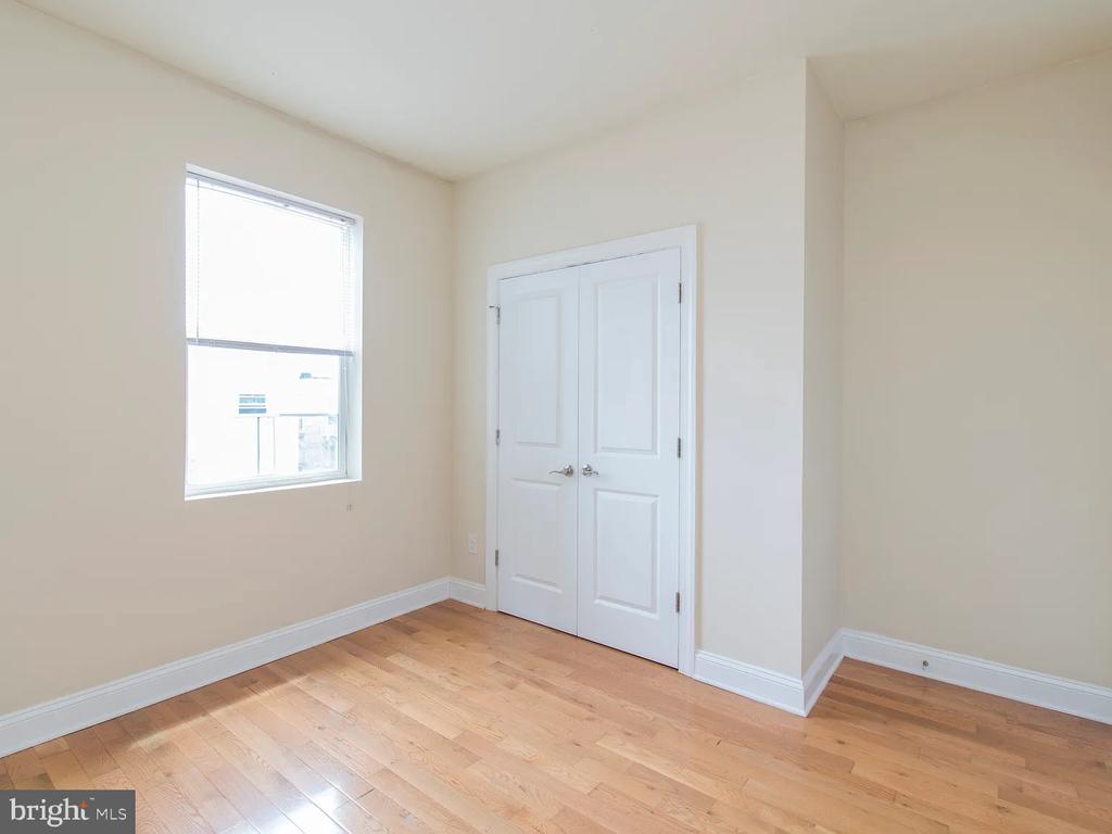 1929 N GRATZ STREET Unit: 2