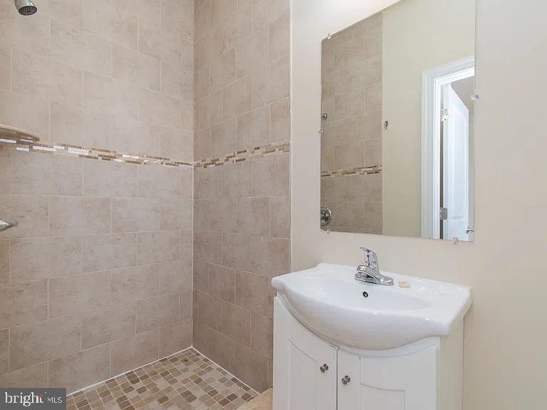 1929 N GRATZ STREET Unit: 2