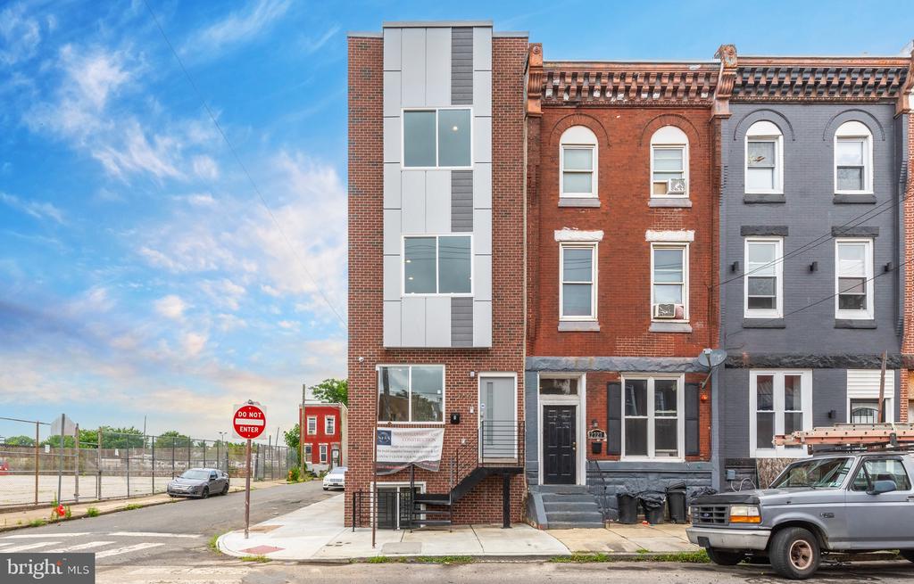 2729 W GLENWOOD AVENUE Unit: 1