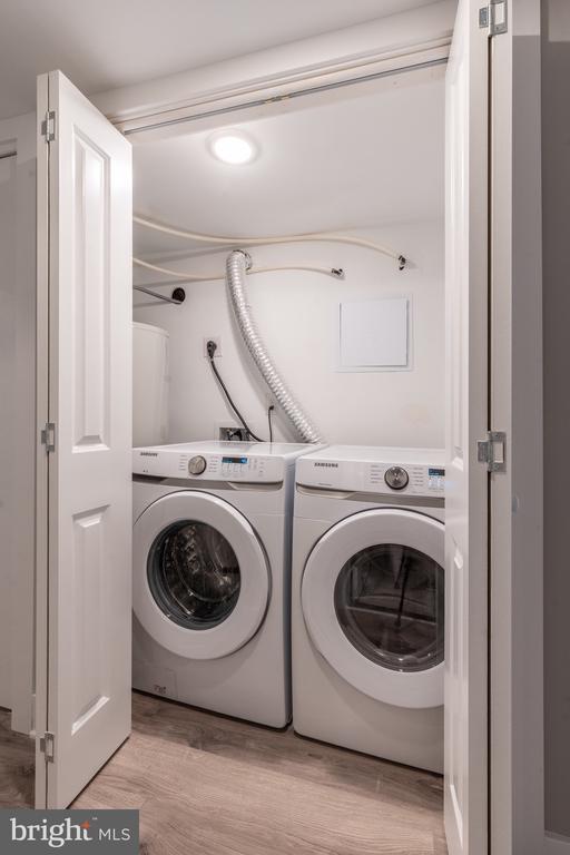 2729 W GLENWOOD AVENUE Unit: 1