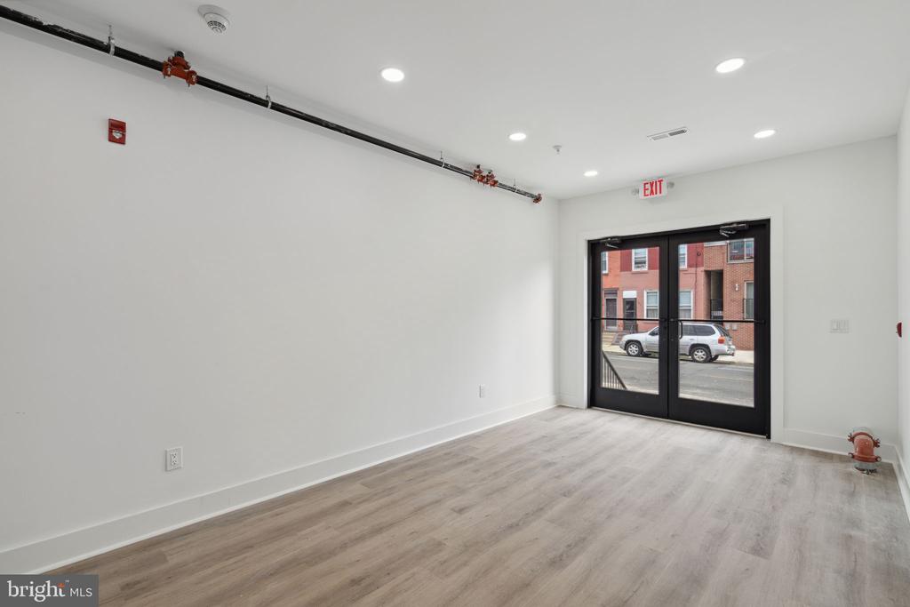 528 W BERKS STREET Unit: 1