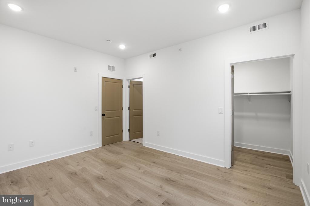2322 N 5TH STREET Unit: 2