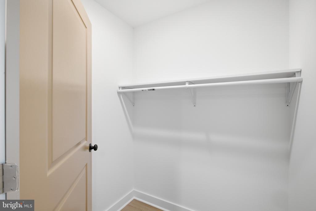 2322 N 5TH STREET Unit: 2