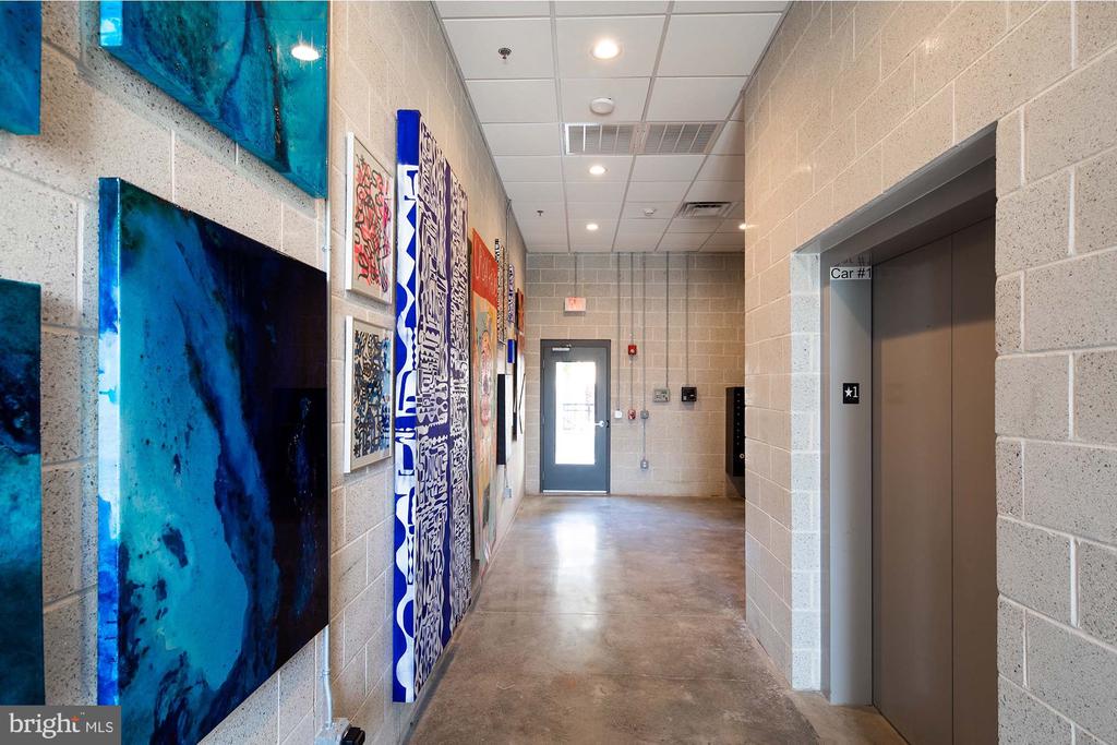 2120 E YORK STREET Unit: B206