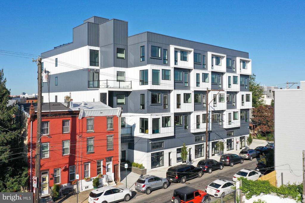 2120 E YORK STREET Unit: B503