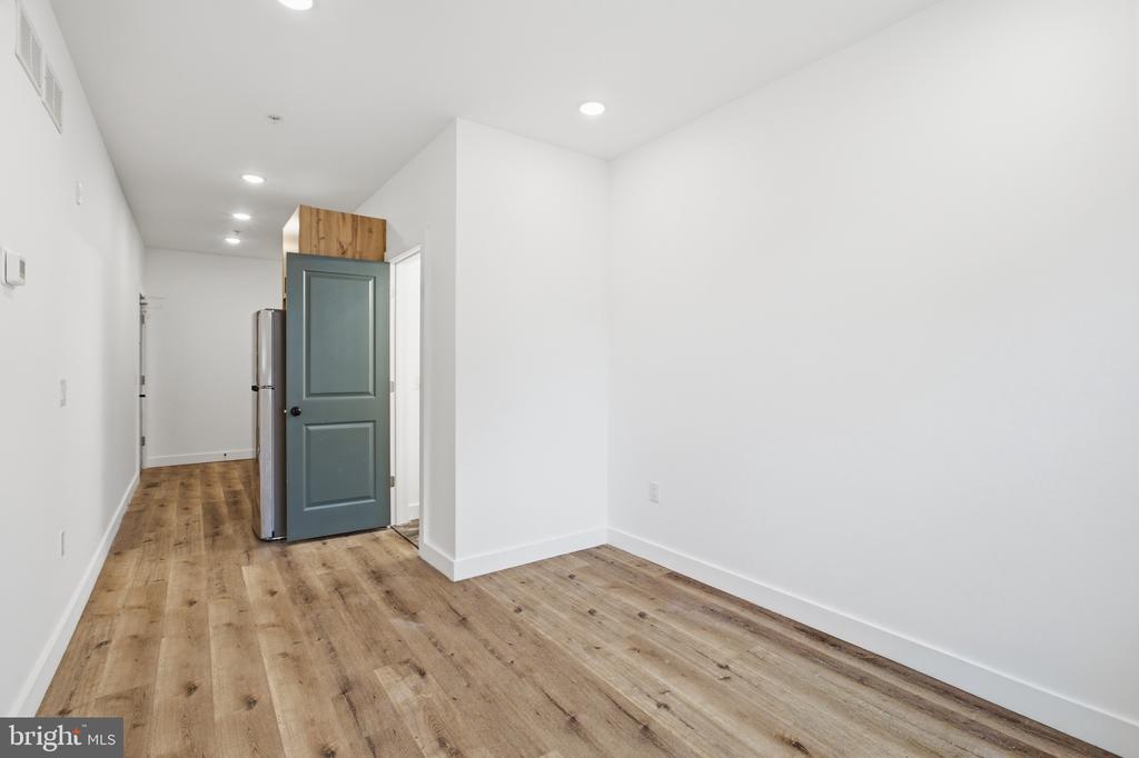4243 MANTUA AVENUE Unit: A