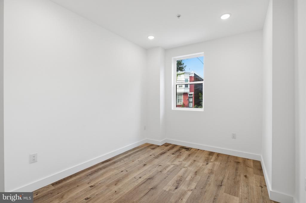 4243 MANTUA AVENUE Unit: A