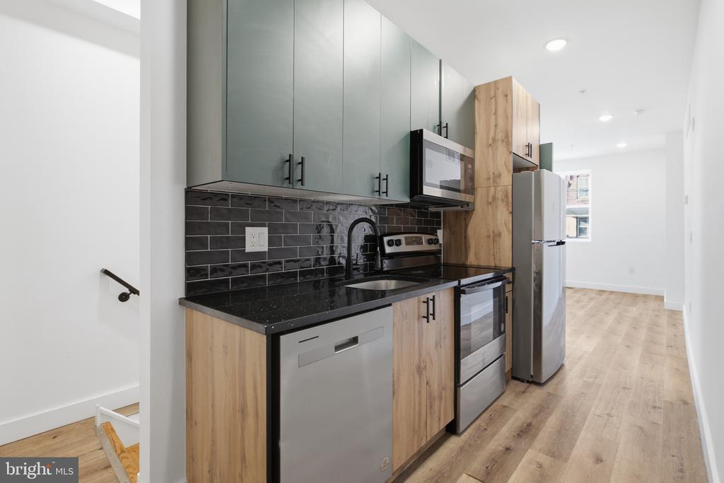 4243 MANTUA AVENUE Unit: A