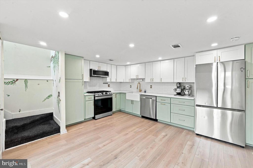770 S 3RD STREET Unit: A