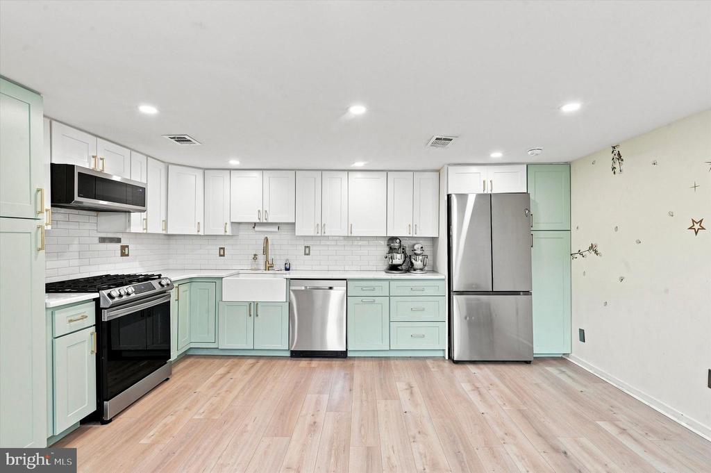 770 S 3RD STREET Unit: A