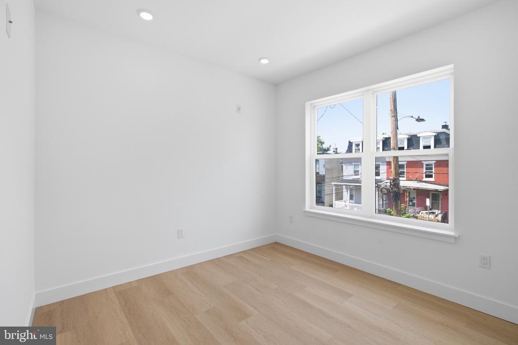 3637 N 16TH STREET Unit: C
