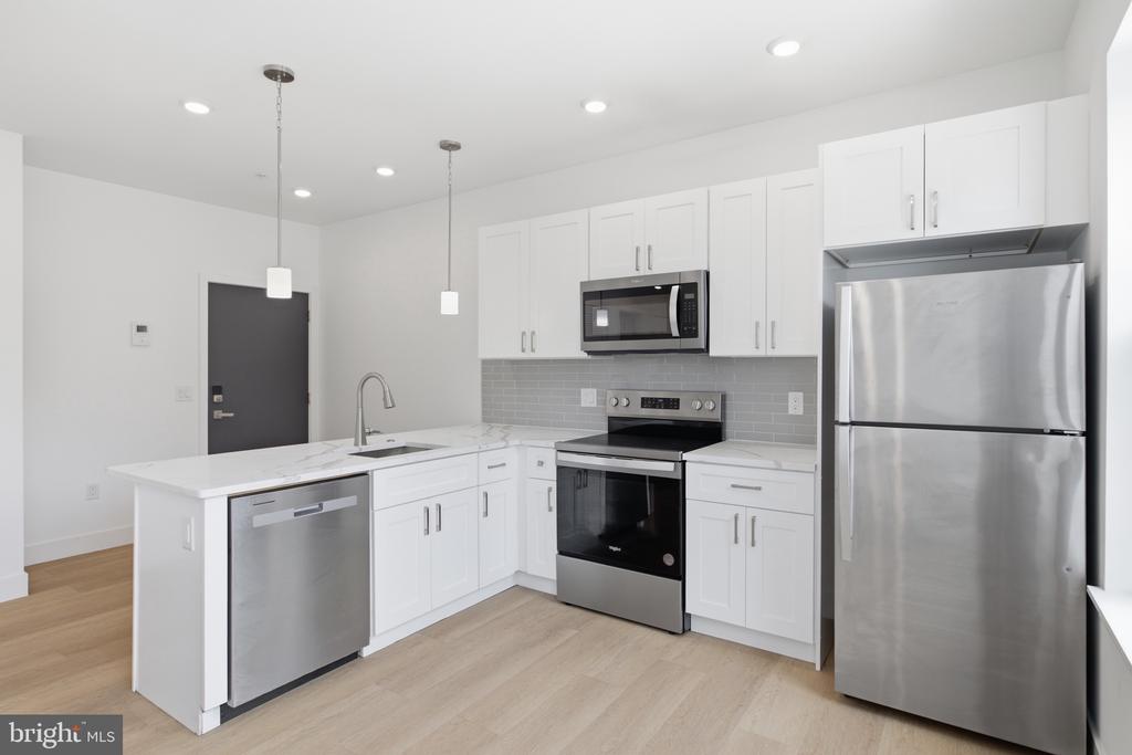 3637 N 16TH STREET Unit: C